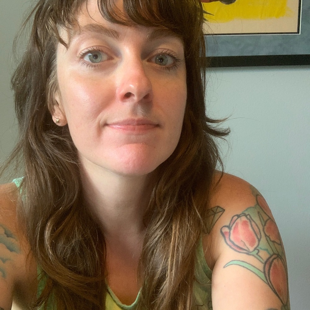 Meet your Posher, Emily